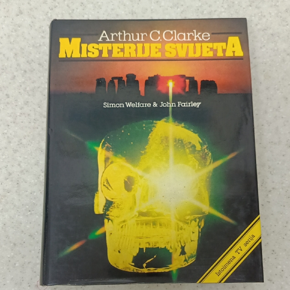 Misterije Sveta Book with Yellow and Black Cover